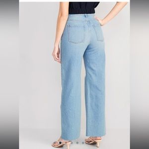 Curvy Extra High-Waisted Cut-Off Wide-Leg Jeans